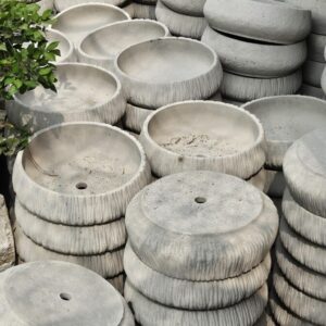 chậu xi măng chống thấm nền gạch sàn gỗ