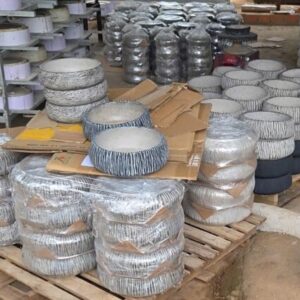 chậu xi măng nâng chân cao chống ẩm