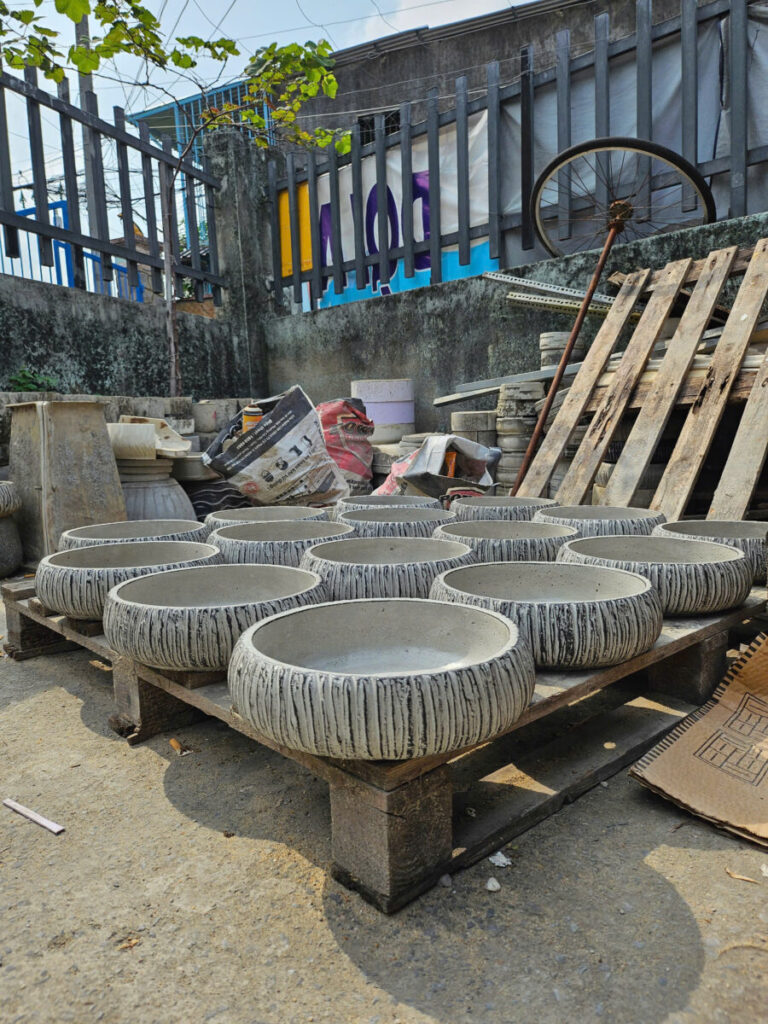 chậu xi măng giá xưởng nhận báo giá zalo