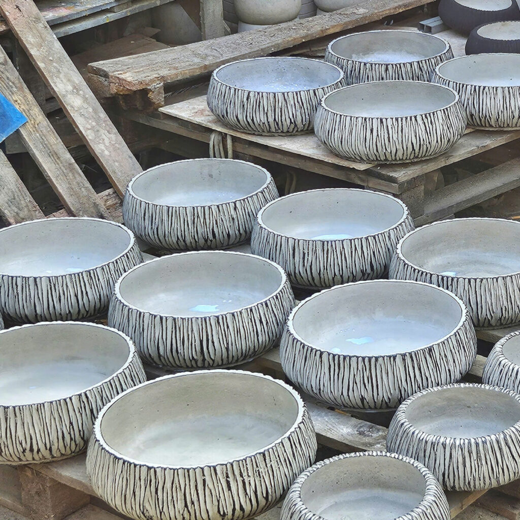 chậu xi măng giá xưởng nhận báo giá zalo