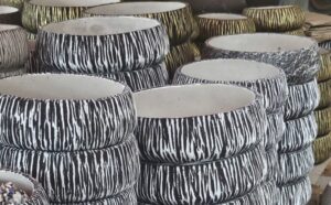 chậu xi măng cao 70cm cho cây văn phòng